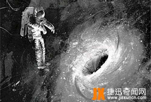 黑洞周围有什么呢？