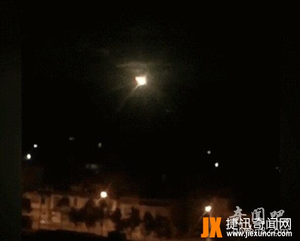 云南火流星空爆事件