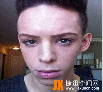 美国帅小伙迷恋外星人,疯狂整容110次却变杀马特?   www.jiexuncn.com