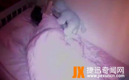 男子梦游时绘画卖20万,真实版躺着也能挣钱!