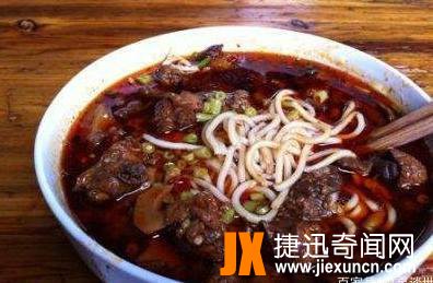 中国最贵牛肉面,名吃小店里牛肉面上榜!