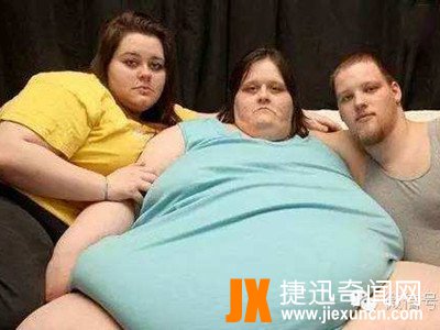 世界上最胖的女人，罗莎莉·布拉德福德体重1088斤(图片)