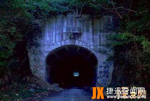 秦岭隧道未解之谜,秦岭隧道灵异事件挖出大蛇
