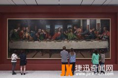 放大《最后的晚餐》，竟