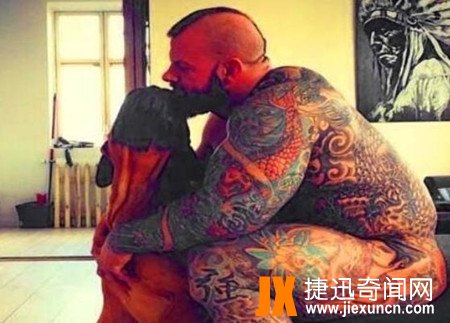世界上最霸气纹身,5大"肌肉猛男的纹身",巨石只能倒数!
