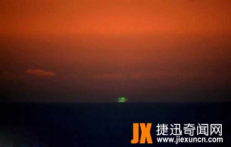  盘点十大最怪异的天气现象,“死亡冰手指”“幡状云”“空中降鱼”