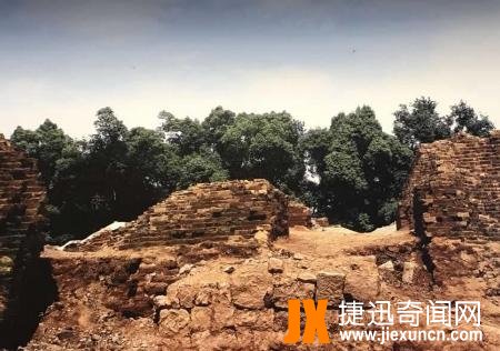 雷峰塔下压着白蛇?考古人员挖开地宫,发现的绝世珍宝竟然是它!