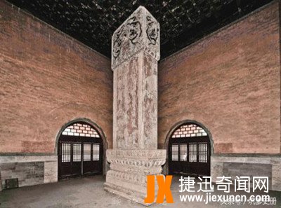 乾隆陵墓被盗时的"灵异事件":石棺跳下龙床,挡住了石门