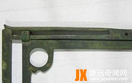 世界最早的游标卡尺,汉代王莽时期的青铜卡尺,领先世界1600年