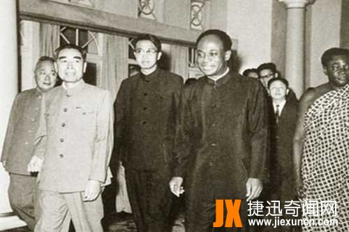 世界史上最悲惨的总统，出国访问时国内政变，客死他乡有家不能回