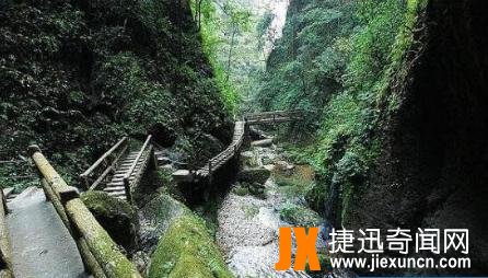 青城山后山的邪门事​，青城山为什么很邪门(白素贞修炼之地)