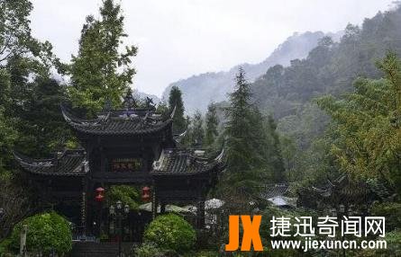 青城山后山的邪门事​，青城山为什么很邪门(白素贞修炼之地)