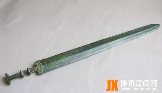 历史记载秦始皇曾接见外星人