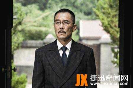 《北平无战事》方步亭剧照