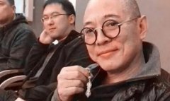 世界13亿最贵天珠图片 李连杰戴的九眼天