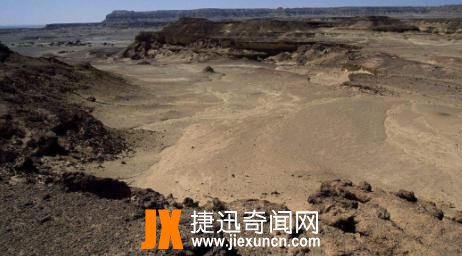 世界最深的洼地 吐鲁番盆地排第三