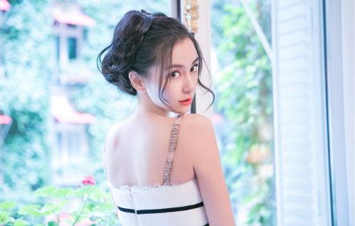 杨颖什么时候离的婚