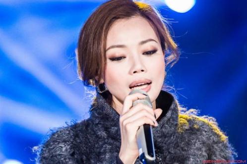 容祖儿真的夹春卷了吗