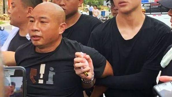 曾春亮被提起公诉是怎么