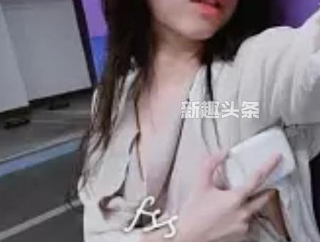网红FSS冯珊珊个人资料 冯珊珊挑战主人的新任务