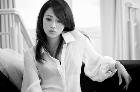 张龄心