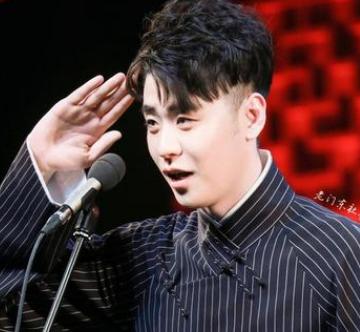 张云雷图源来自微博老门东社会人儿
