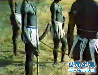 揭开非洲象人族的真实面貌，展示最真实照片