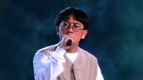 24年前张雨生葬礼上,为他放声痛哭哪个女孩现今如何