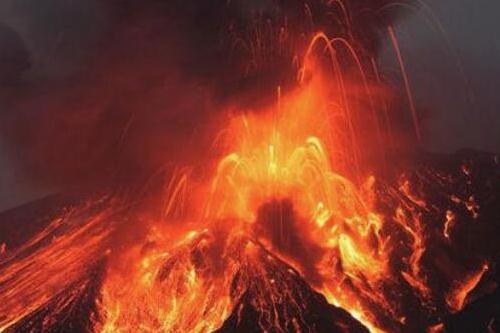 火山爆发是什么原因造成的