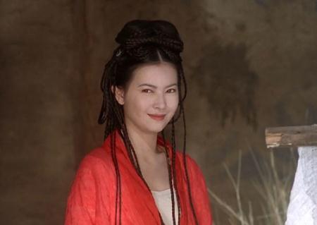 蓝洁瑛被白龙王预言言中，但白龙王却未能改变蓝的命运