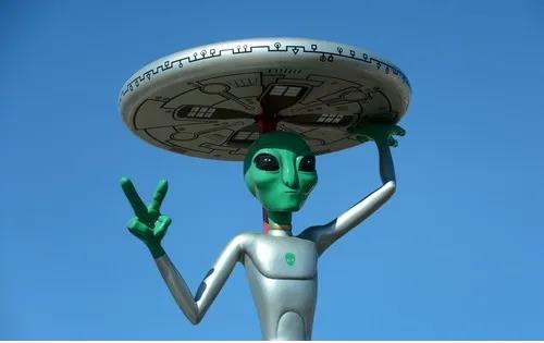 美国加利福尼亚州一个停车场拍摄的外星人造型建筑物