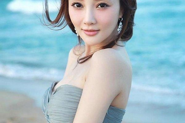 中国胸部最美的十大女明星