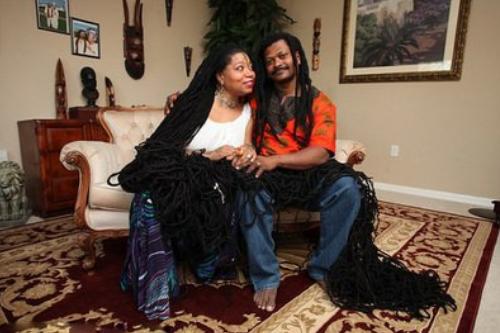 世界上头发最长的人：Asha Mandela