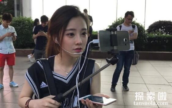 冯提莫吃精门事件真相，私生活淫乱陪睡男粉丝(网友恶搞)