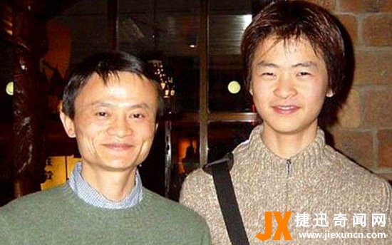 马云一家四口图片  马元坤